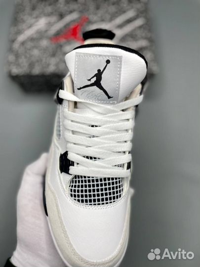 Кроссовки Air Jordan 4 зимние с мехом