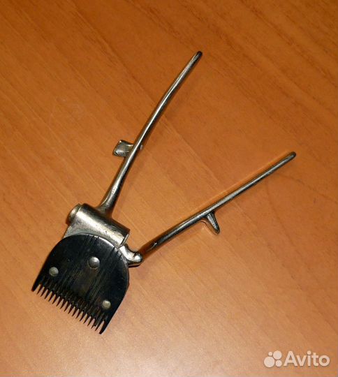 Механическая машинка для стрижки волос. СССР