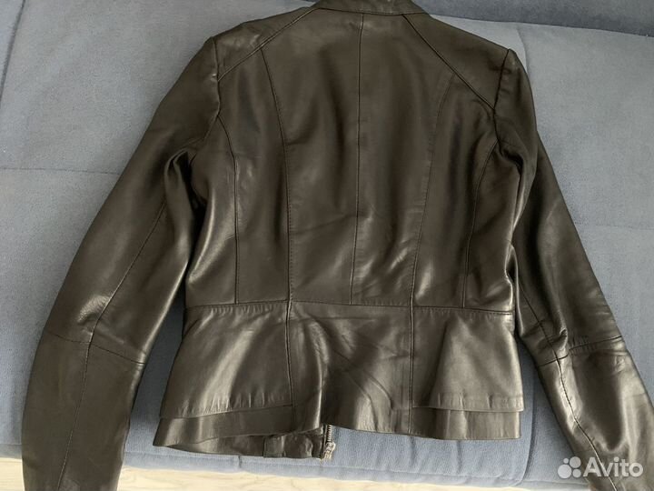 Кожаная куртка mango