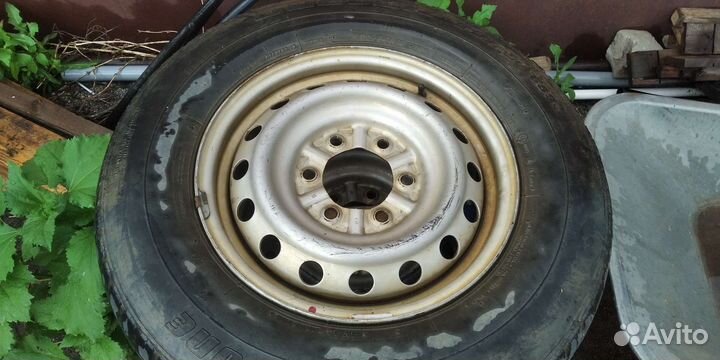 Bridgestone Dueler H/T D689 205/80 R16