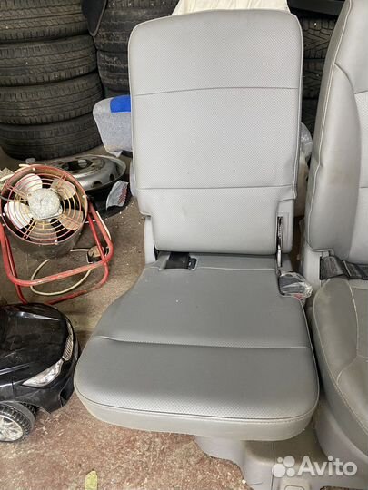 Сиденья Hyndai grand starex 3-й ряд