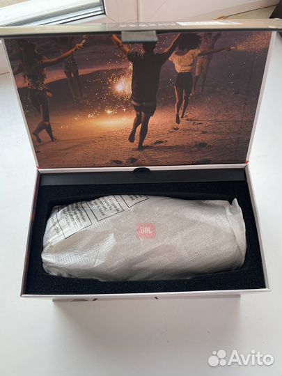 Колонка jbl charge 4