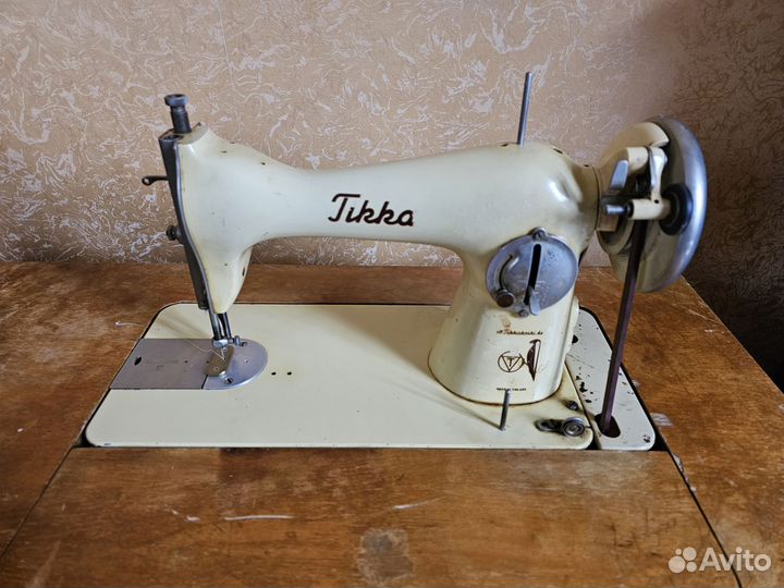 Швейная машина Tikka