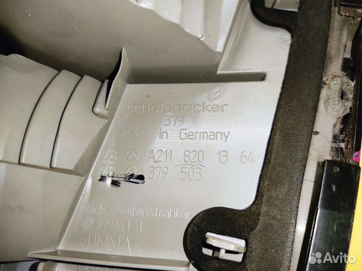 Фонарь задний левый внутренний Mercedes-Benz W211