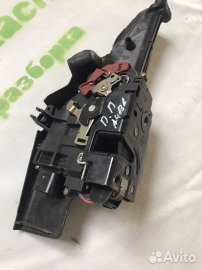 Замок передней правый audi a4 b6