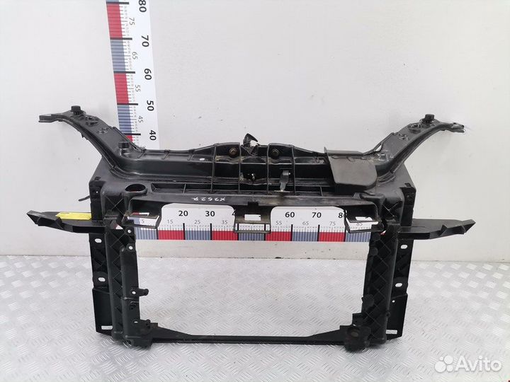 Панель передняя (телевизор) для Ford Fiesta 5