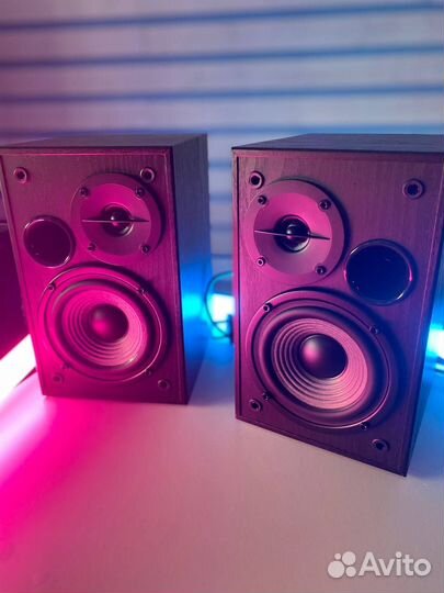 Колонки 2.0 Edifier R1100