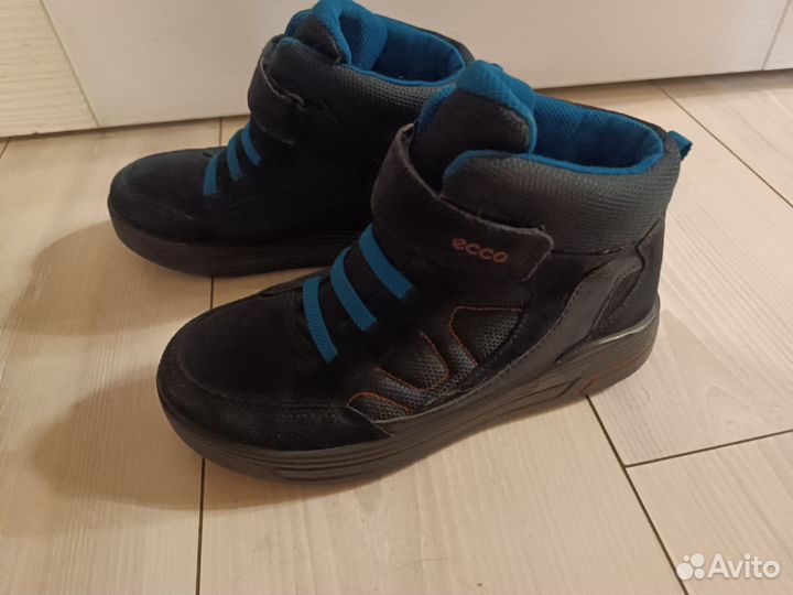 Ботинки детские ecco 35