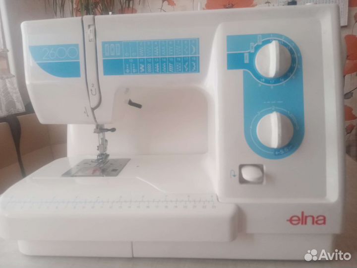 Швейная машина elna