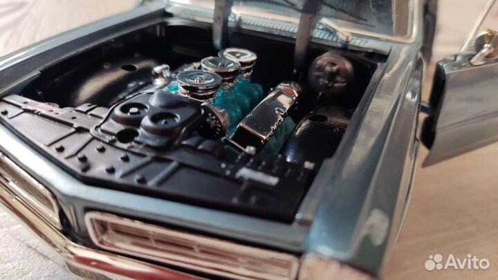 Модель автомобиля 1:18 Pontiac GTO 1965