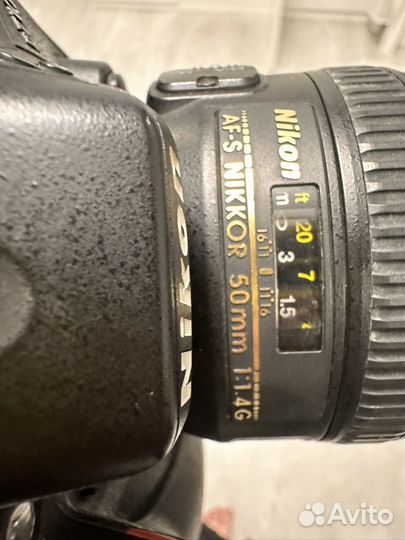 Зеркальный фотоаппарат nikon