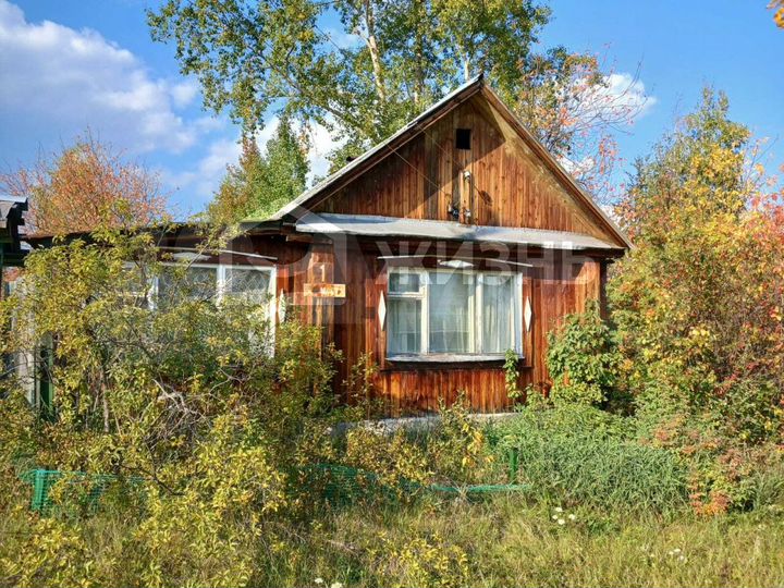 Дом 26 м² на участке 10 сот.