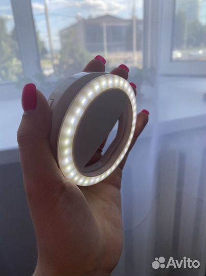 Кольцевая лампа на телефон