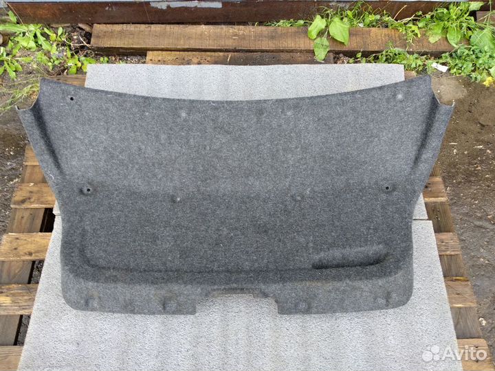 Обшивка крышки багажника Пежо 206 седан