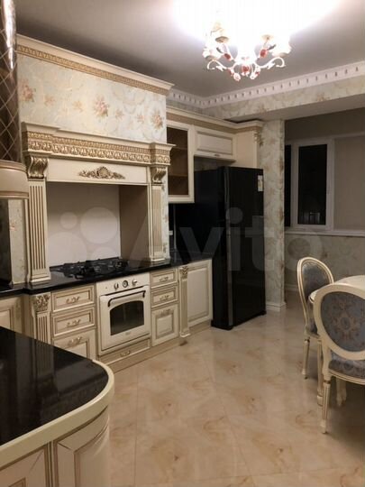 3-к. квартира, 150 м², 8/11 эт.