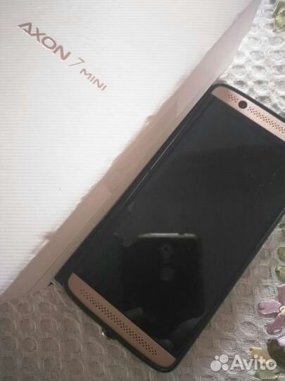 ZTE Axon 7 mini, 3/32 ГБ