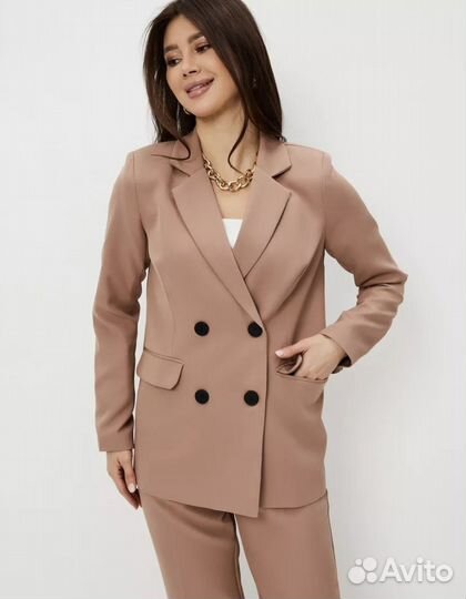 Брючный костюм женский 46