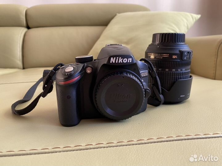 Зеркальный фотоаппарат Nikon D3200