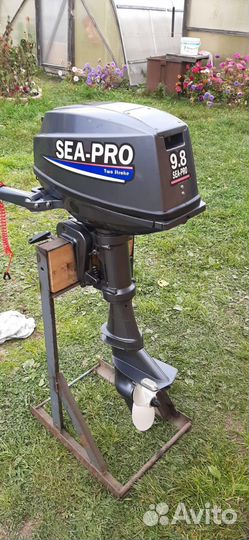 Продам лодку с мотором