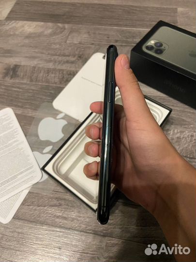 iPhone 11 Pro, 64 ГБ