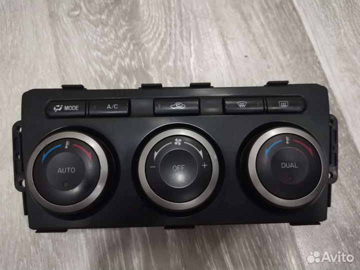 Блок управления климатом Mazda 6 GH