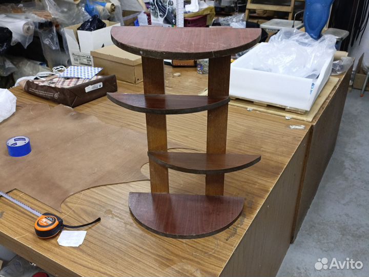 Полочка настенная