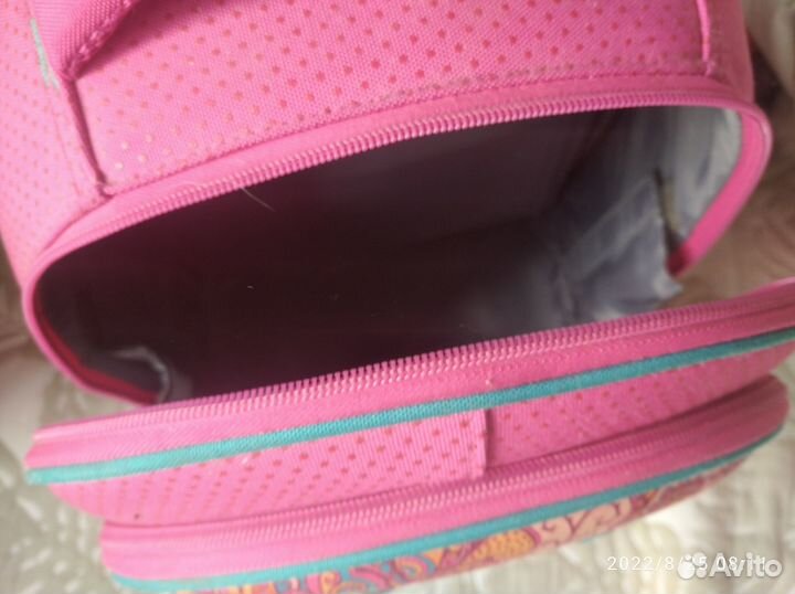 Продам портфель школьный для начальных классов