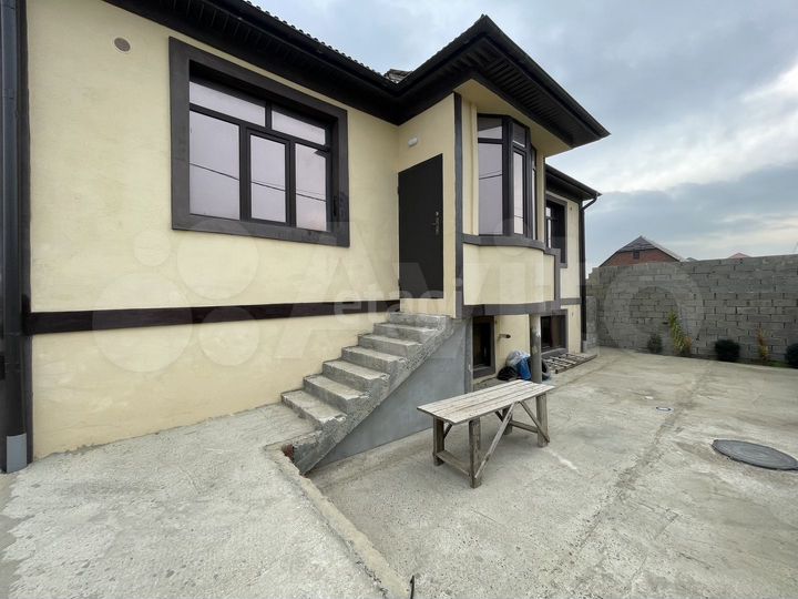 Дом 230 м² на участке 9 сот.