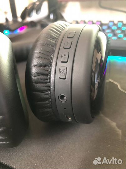 Беспроводные наушники Hiper