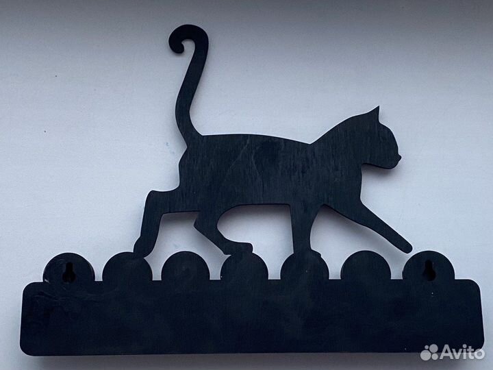 Вешалка для ключей настенная из дерева