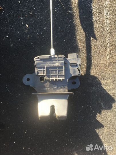Замок крышки багажника Шевроле Круз, Астра J