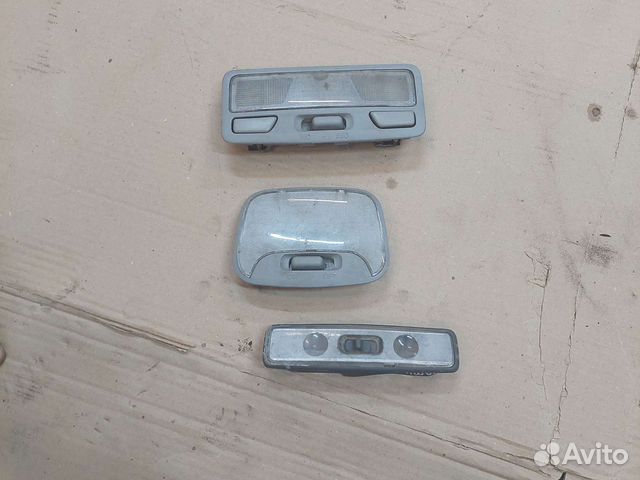 Плафон салонный Mitsubishi Space Wagon 3