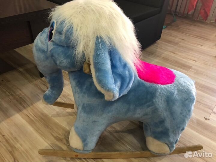 Слон -качалка в хорошем состоянии