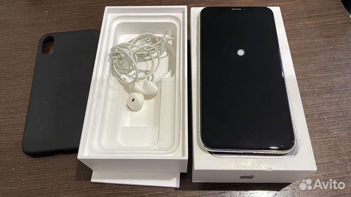 iPhone X, 256 ГБ