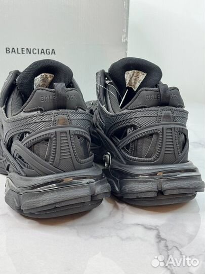 Кроссовки Balenciaga Track 2 Хит 2025