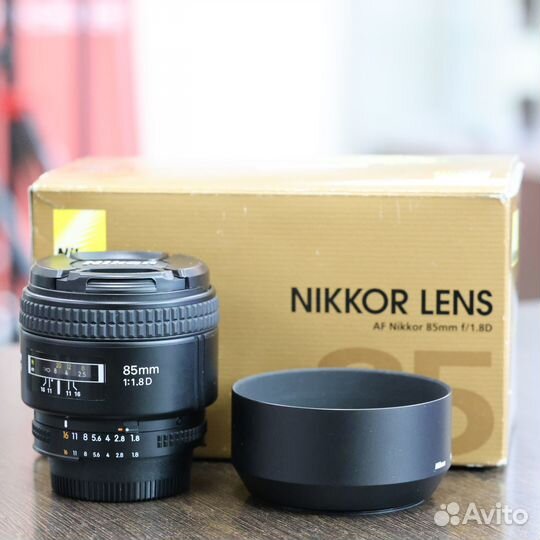 Объектив Nikon 85 mm f/1.8D AF Nikkor