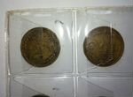 Большая коллекция монет и купюр