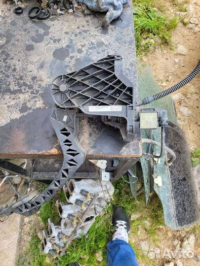 Главный цилиндр сцепления Skoda Octavia A5