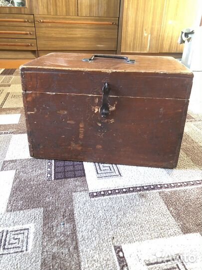Сундук деревянный старинный
