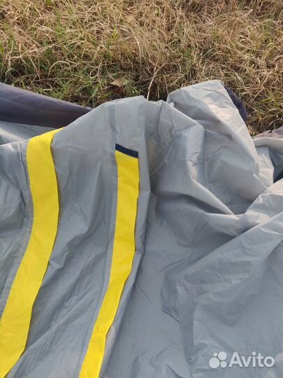 Палатка кемпинговая 5 местная. RockLand Nomand 4+1