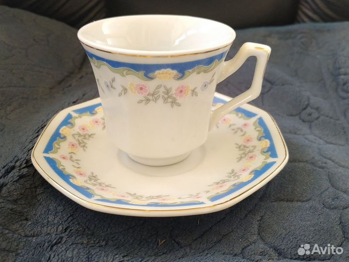 Кофейная чашка с блюдцем