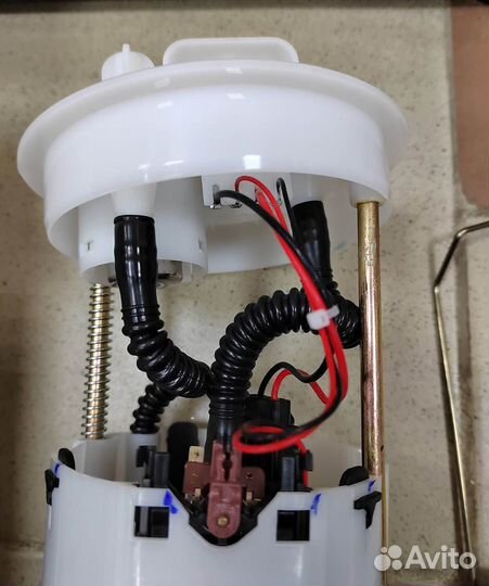 Насос топливный Chery Amulet Новый