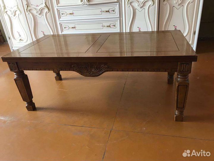 Стол деревянный