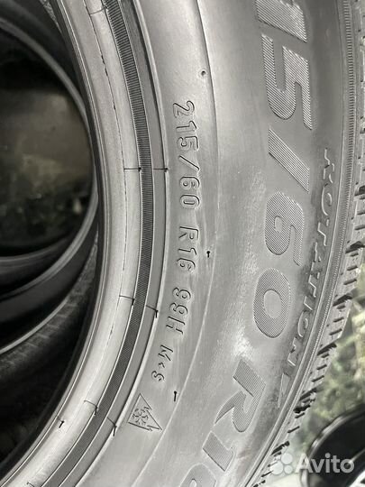 Pirelli Winter Ice Zero 215/60 R16 99H