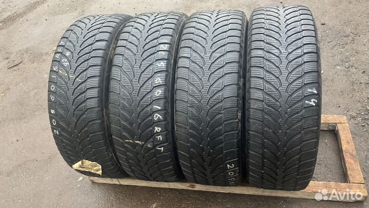 Bridgestone Blizzak LM-32 205/60 R16