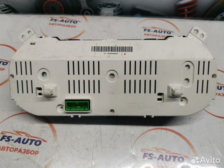 Панель приборов Suzuki Grand Vitara 2 2.0 (J20A)