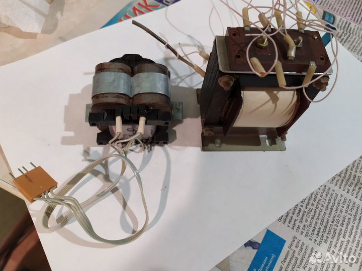 Трансформатор для двухполярного питания 12 В