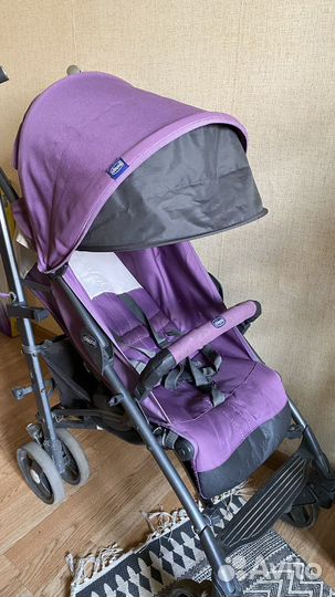 Прогулочная коляска chicco