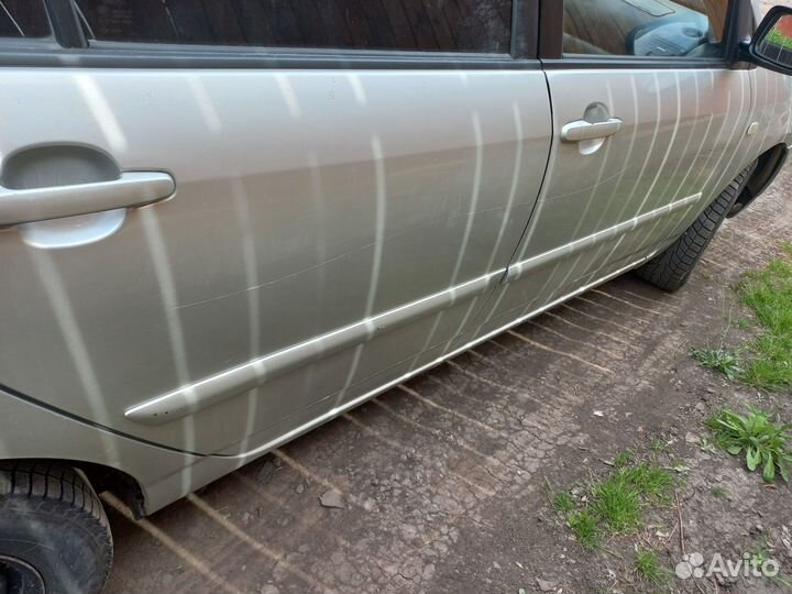 Toyota Corolla 1.6 МТ, 2004, 357 000 км