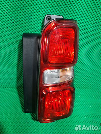 Фонарь задний правый Peugeot Except